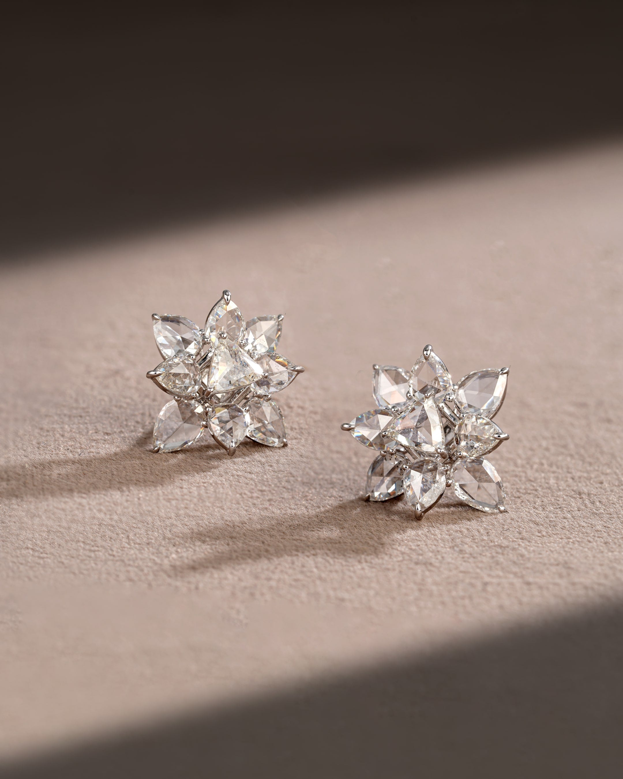 Veil Noir Diamond Clips