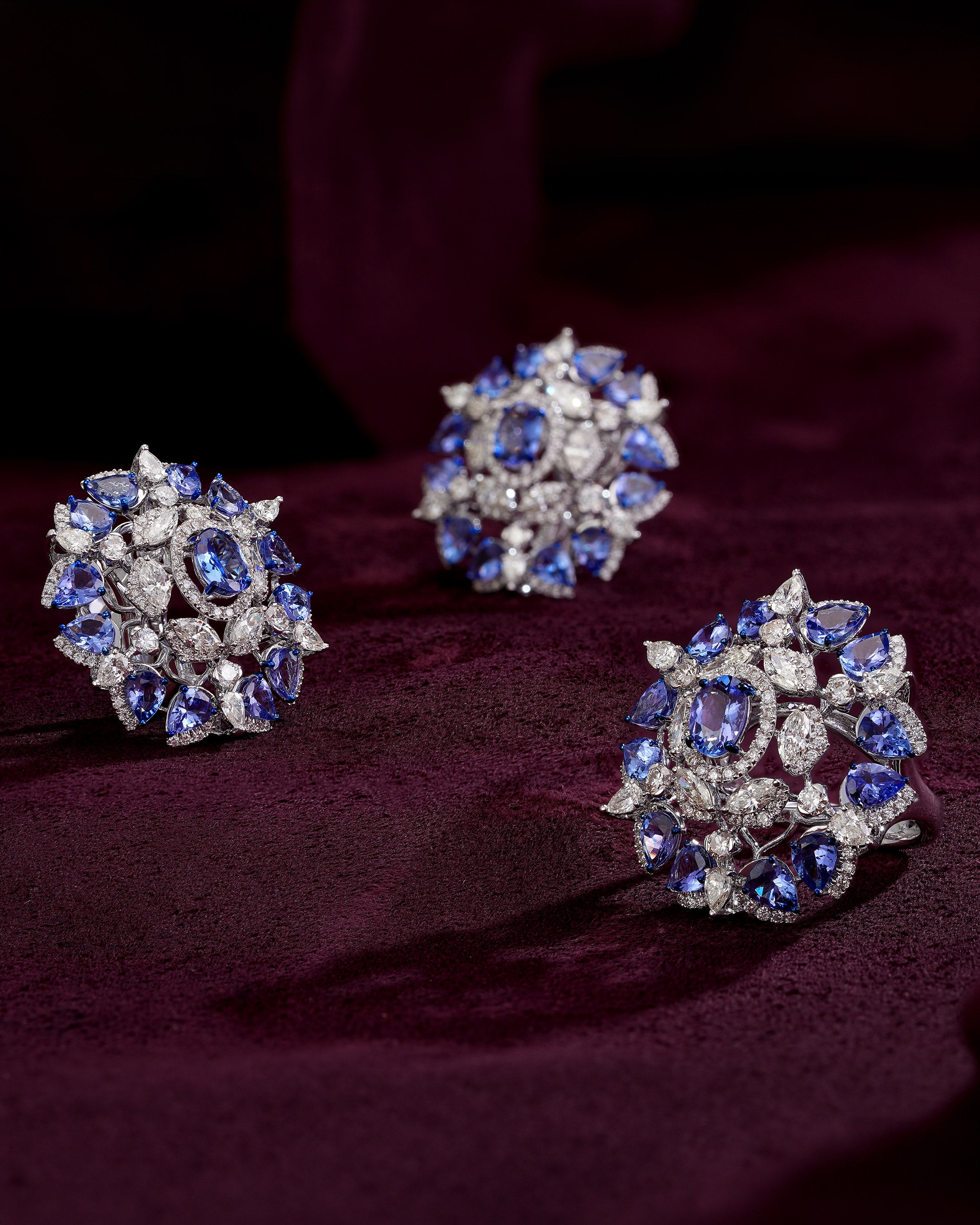 The Liora Tanzanite Halo