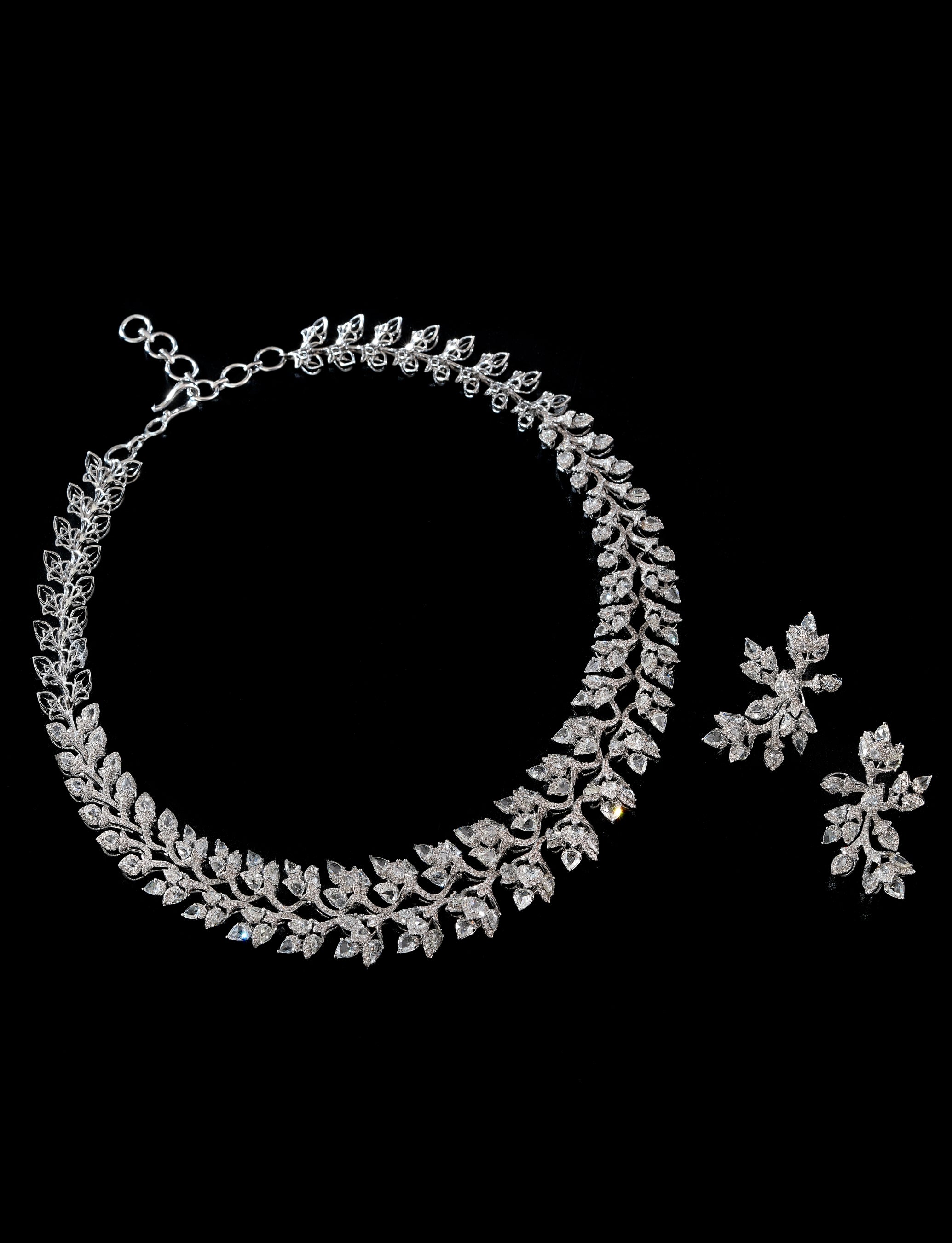 The Halo Reverence Necklace