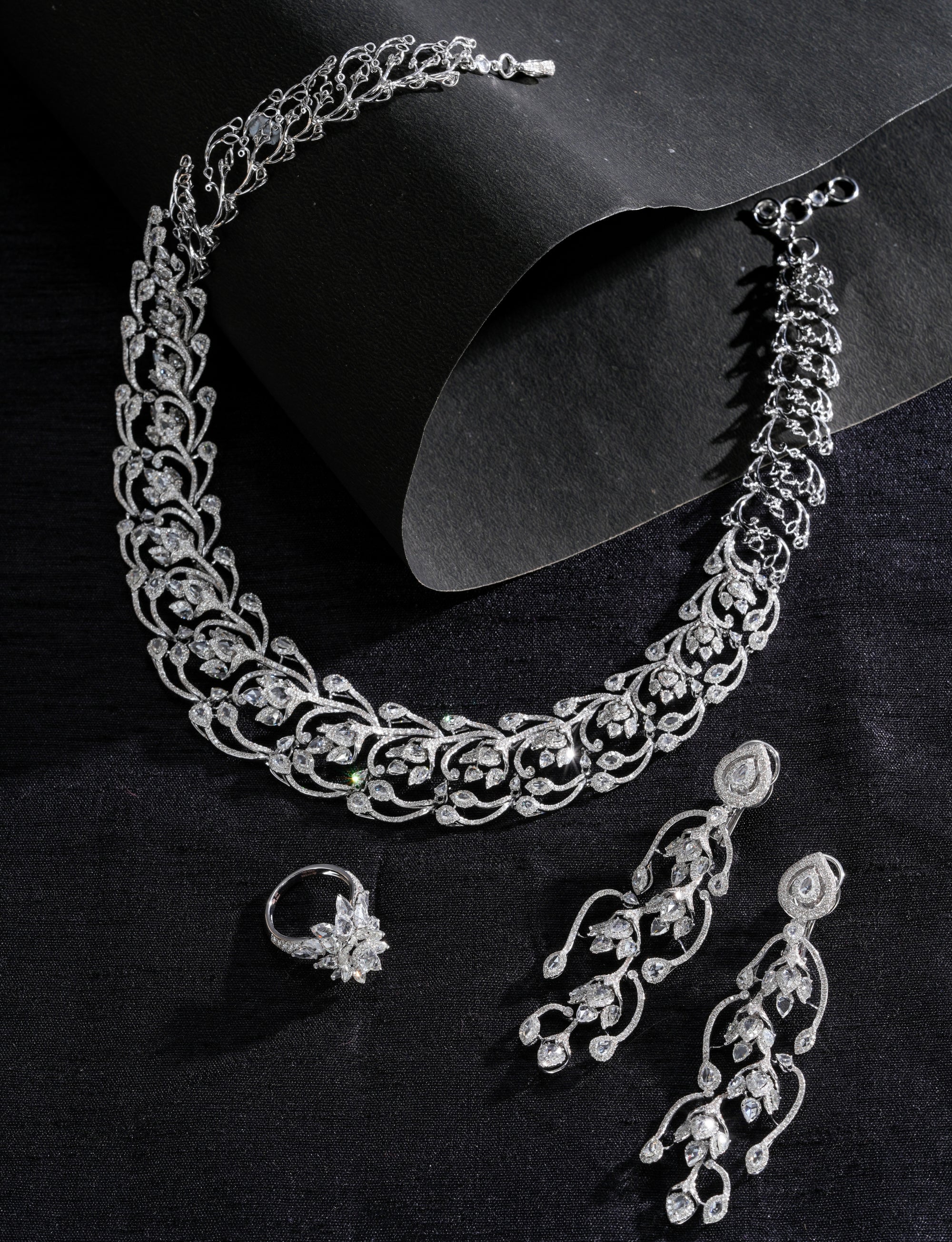 Vintage Weave Diamond Necklace
