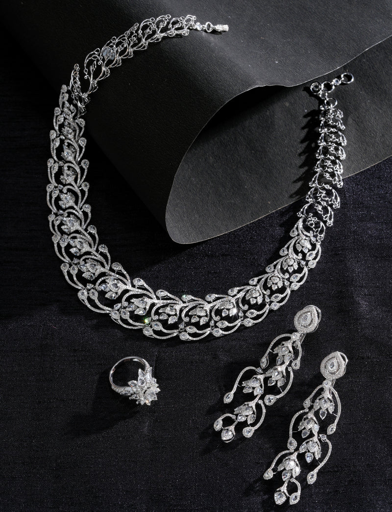 Vintage Weave Diamond Necklace