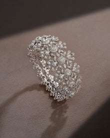 The Luma Diamond Band