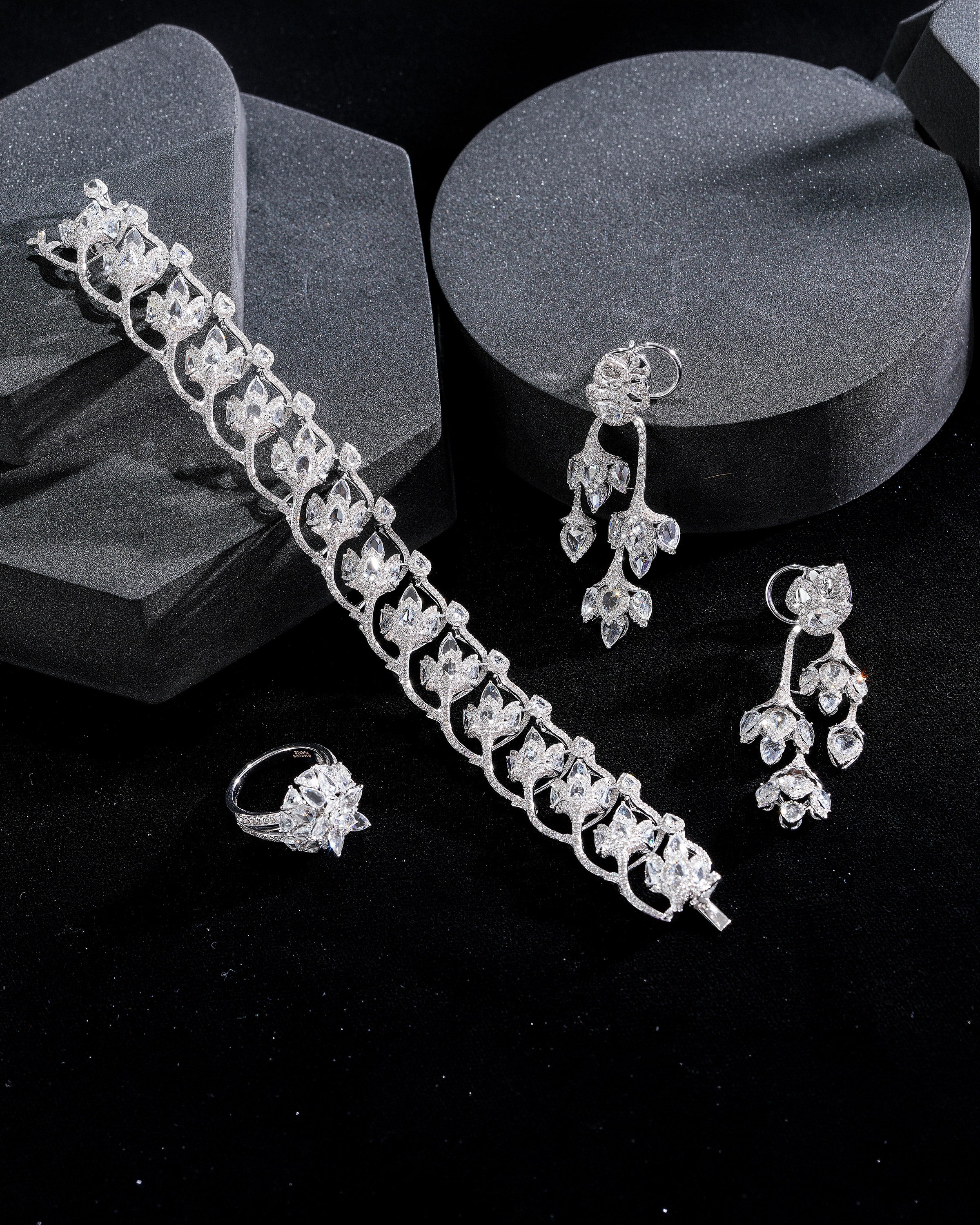 The Elanis Pavé Diamond necklace & The Elanis Pavé Spirals