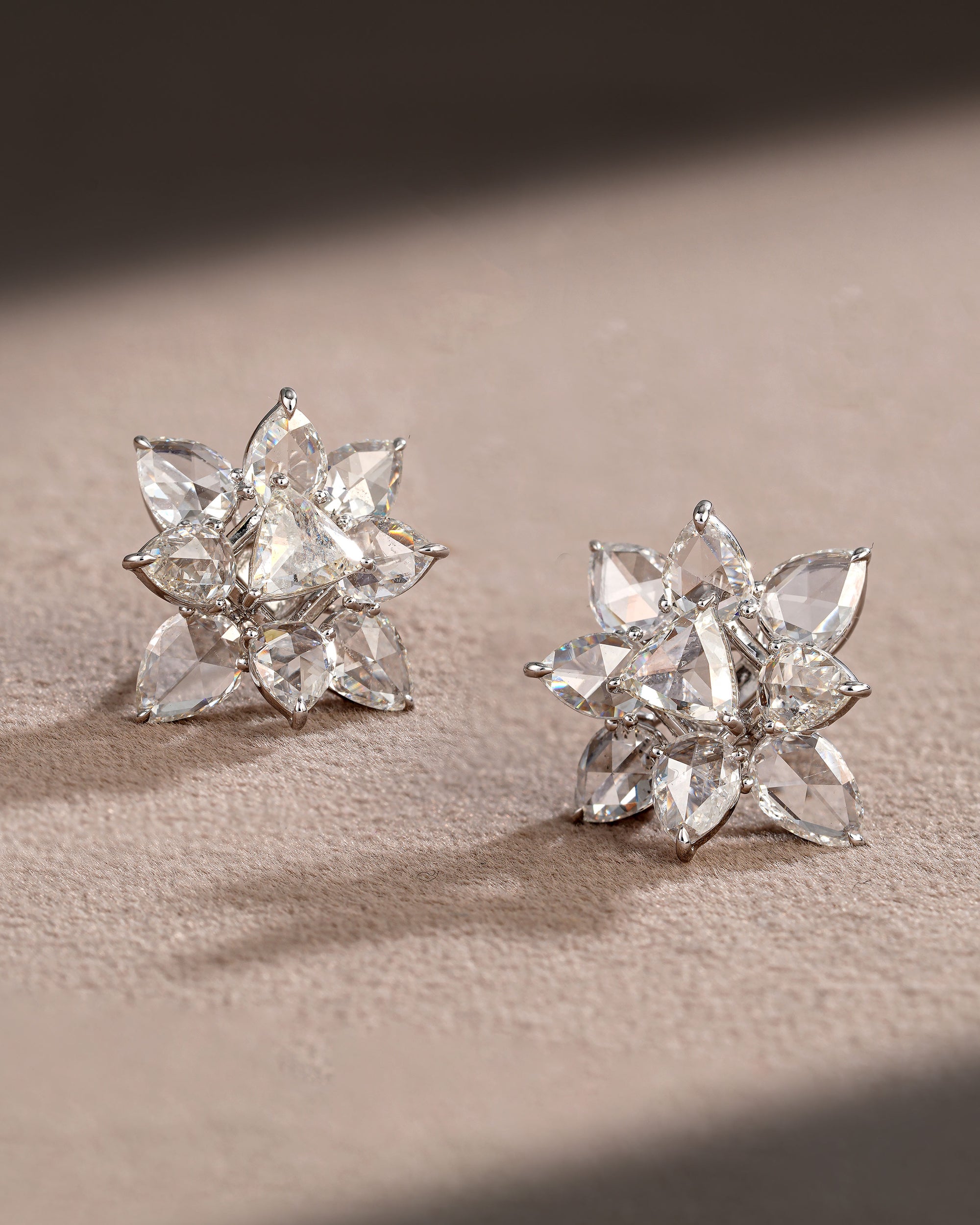 Veil Noir Diamond Clips