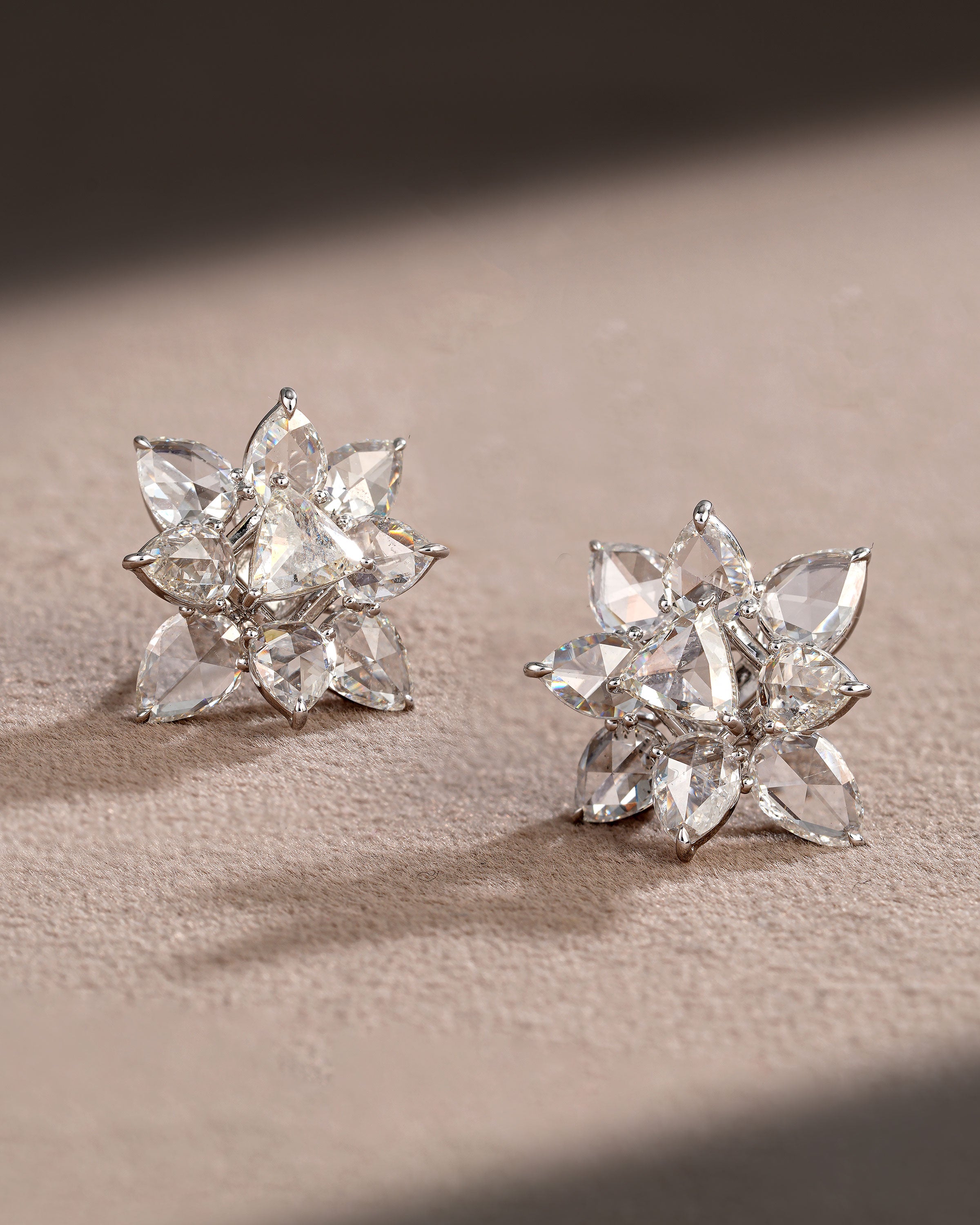 Veil Noir Diamond Clips