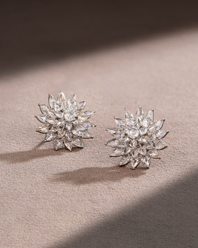 Solenne Diamond Crest