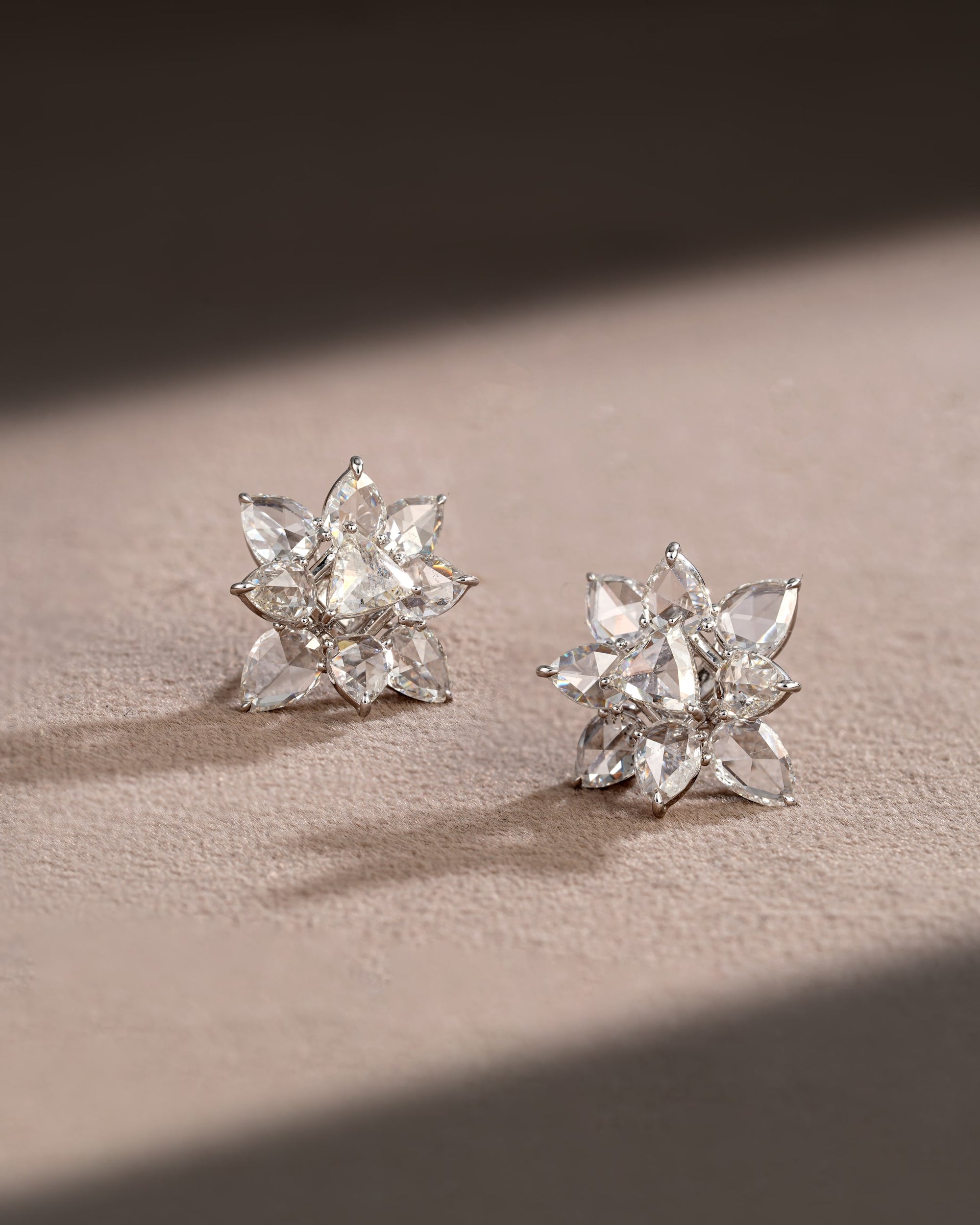 Veil Noir Diamond Clips