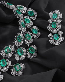 Verdantia Bloom Necklace & Verdantia Bloom Earrings
