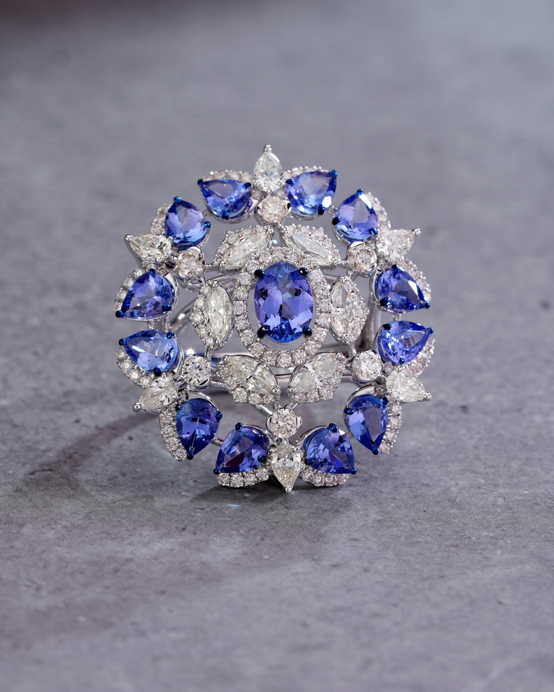 The Liora Tanzanite Halo