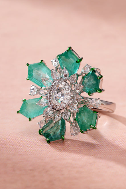 The Esmara Emerald Petal