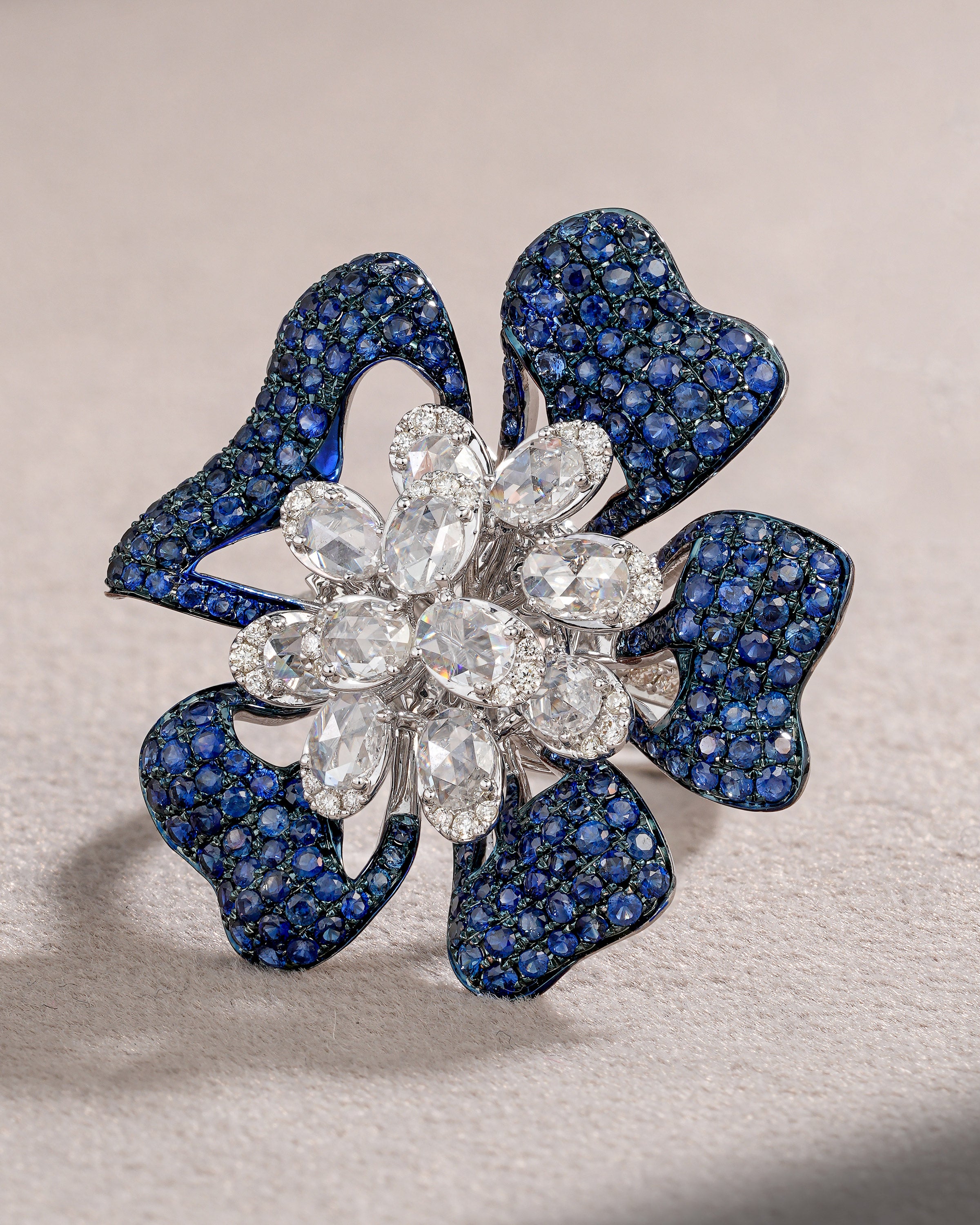 The Aurette Sapphire Twist