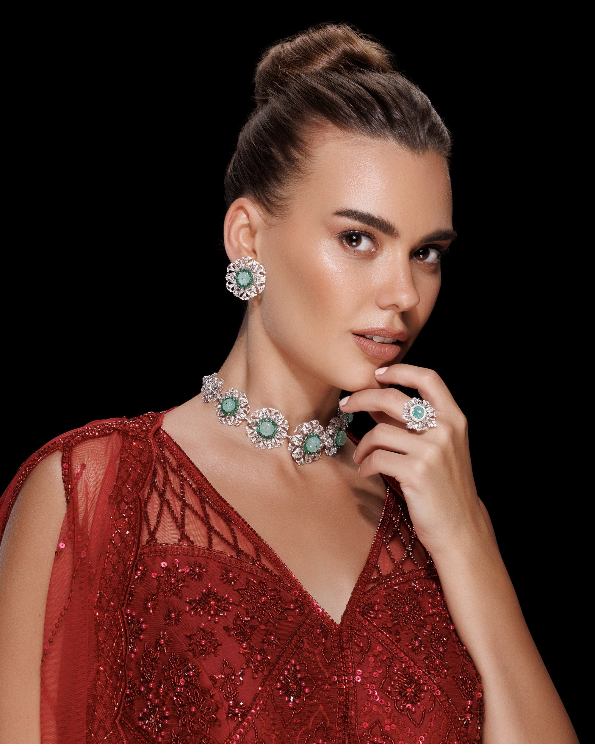 The Aureline Emerald Crest