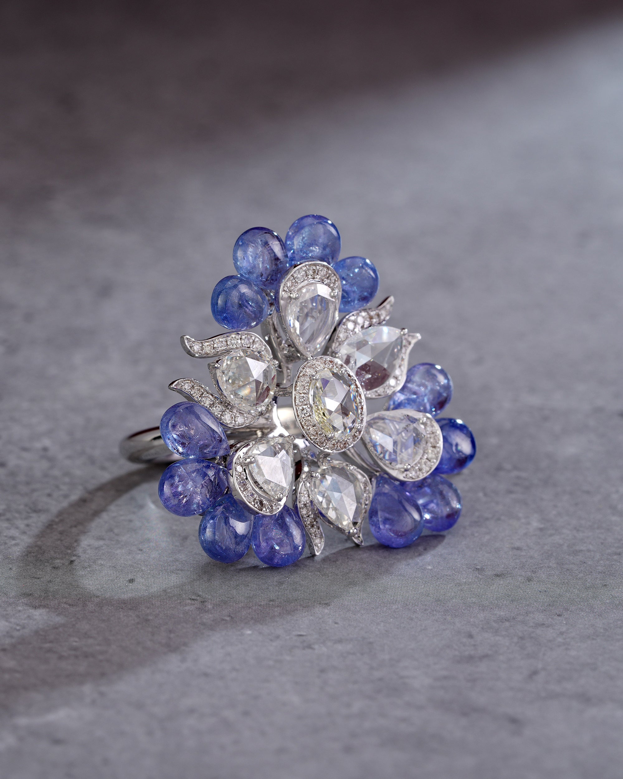 The Savarre Tanzanite Disc