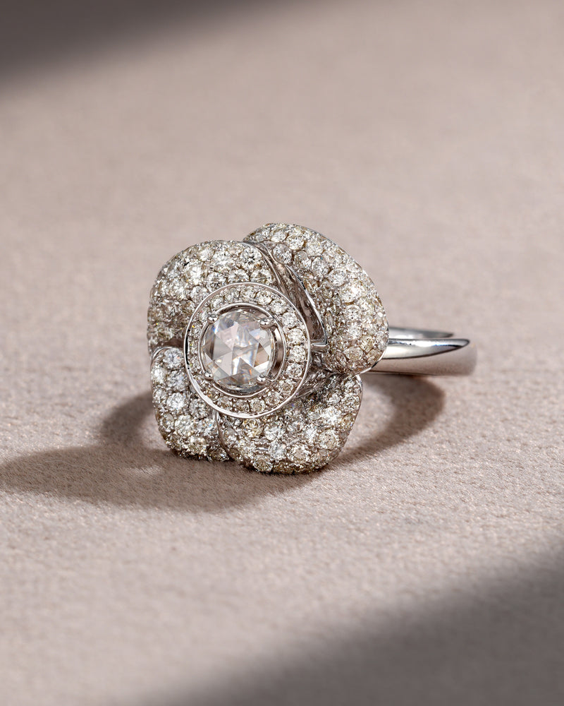 The Selora Diamond Crest