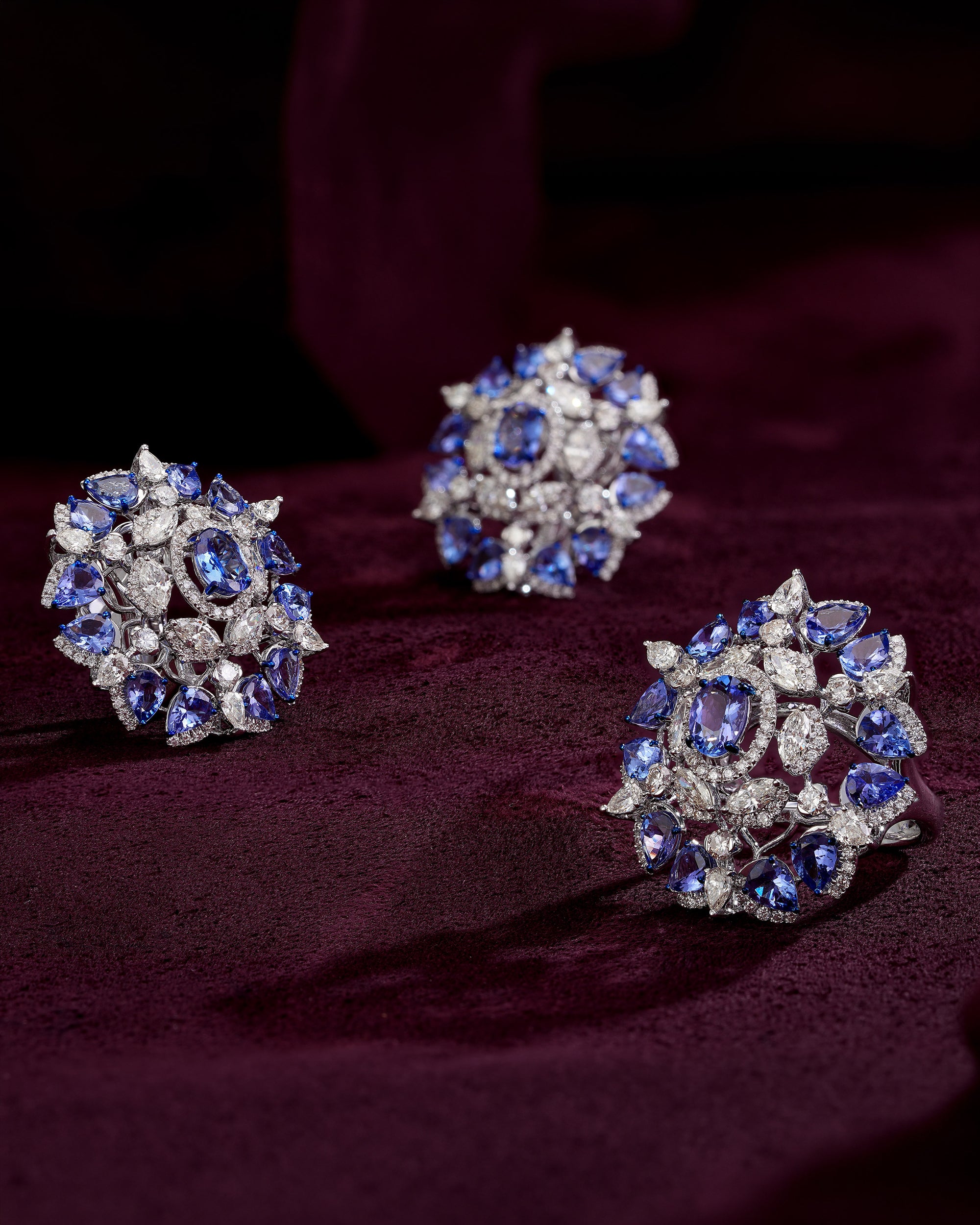 The Liora Tanzanite Halo